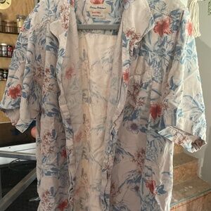 Tommy Bahama Hawaiian Button up
